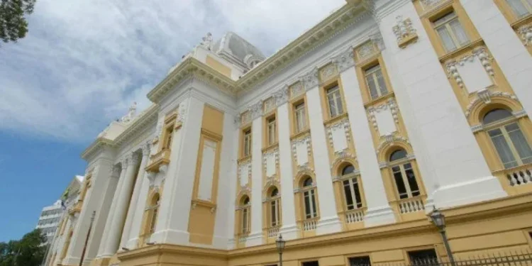 TJPE abre concurso para juiz substituto com 30 vagas em Pernambuco