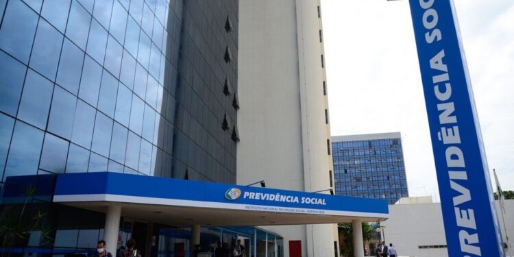 Nova fase da Operação Sem Desconto é deflagrada pela PF e CGU contra fraudes em aposentadorias