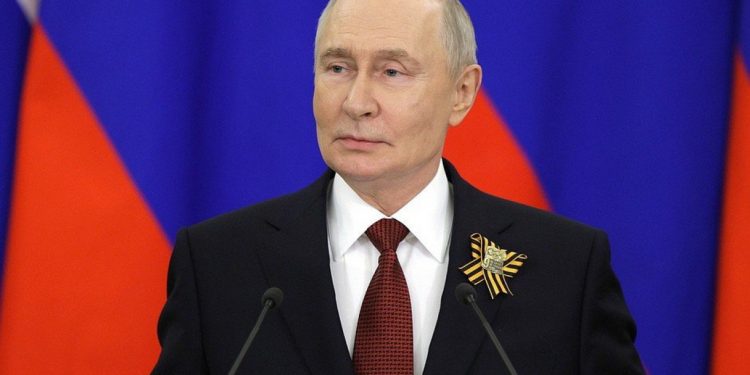 Putin rejeita oferta de Zelenski para encontro e diz que carta de ucraniano é uma ‘grosseira’