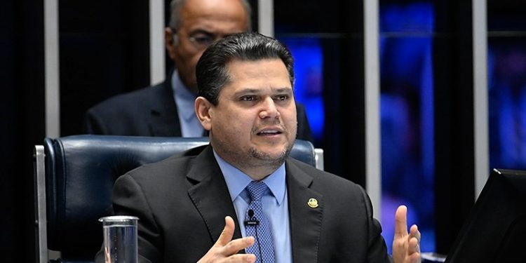 Ignoradas na Câmara, entidades empresariais e de prefeitos apostam no Senado para recolocar demandas contra o fim da isenção 6×1